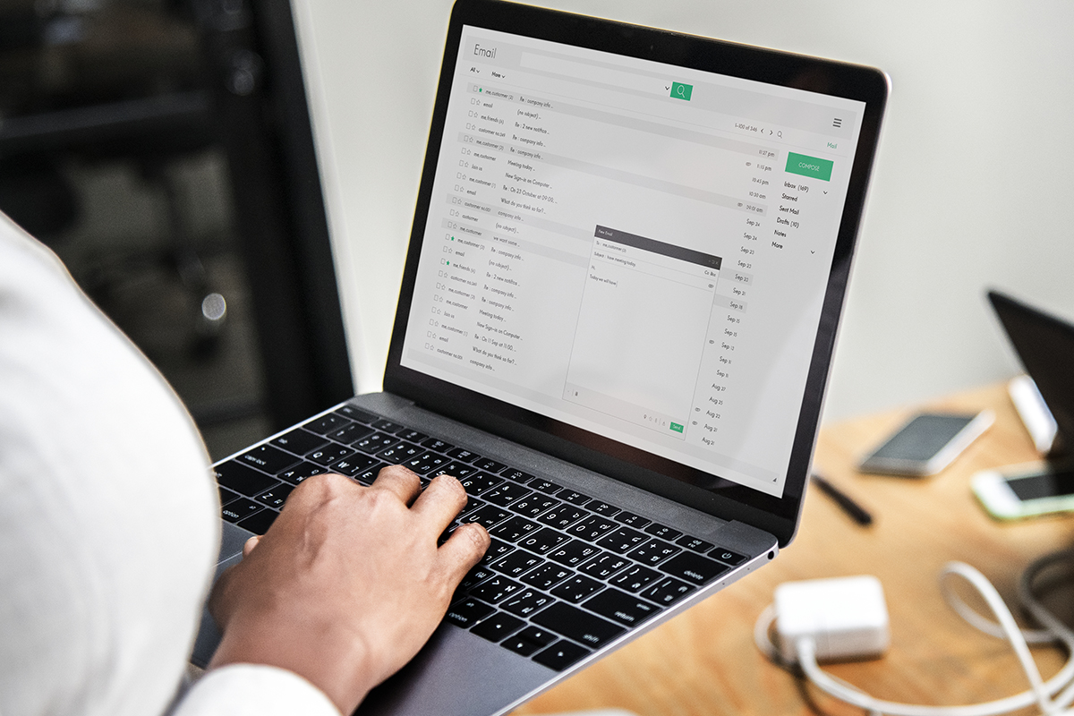 Controllo email dei dipendenti: privacy e limiti